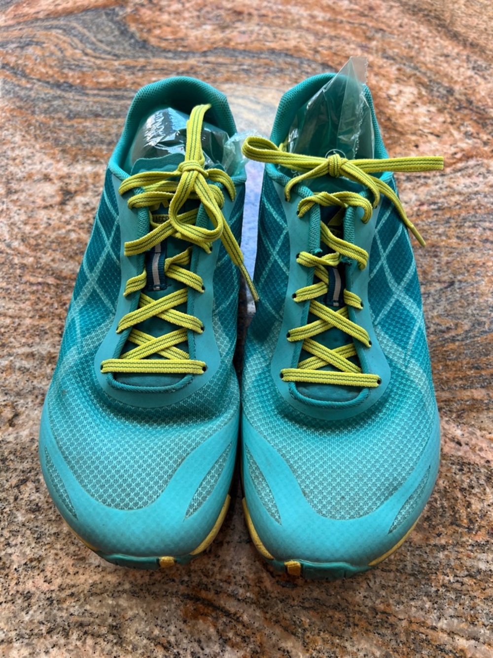 Merrill Lightweight Women's Running Shoes in Teal and Lime sz 9